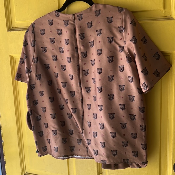 Scotch and soda Maison scotch leopard heads repeated print top w/front ruffle - Picture 4 of 5